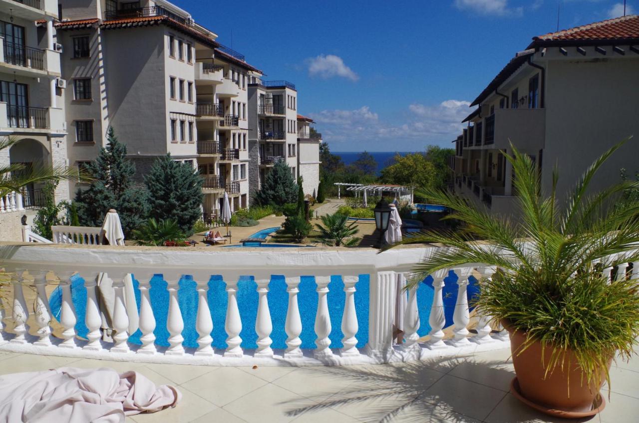 Beautiful 1St-Line Seaview Private Appartement In The Cliff Resort Obzor Kültér fotó